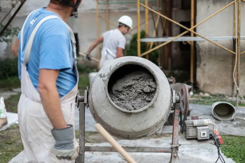 A photo of concreting process going on